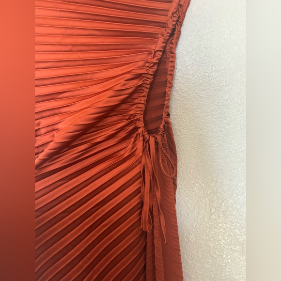 Kaei&Shi One Shoulder Satin Dresss - Picture 6 of 10